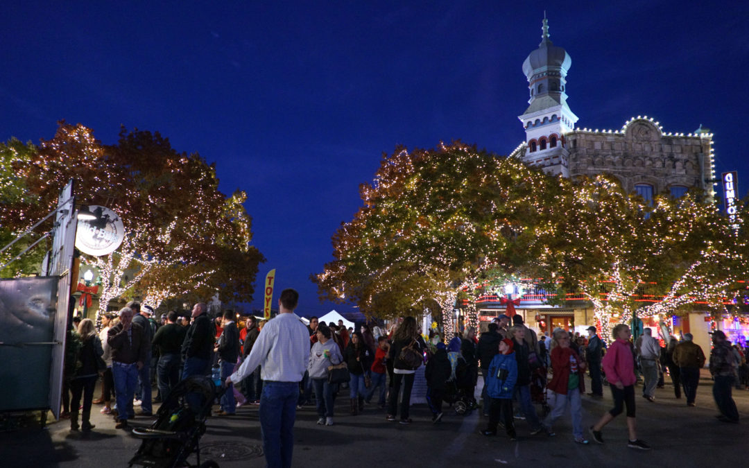 Christmas Stroll on the Square