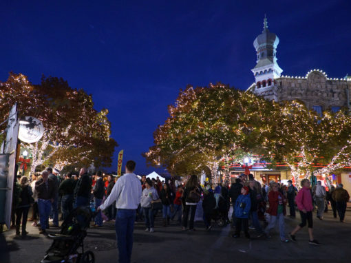 Christmas Stroll on the Square